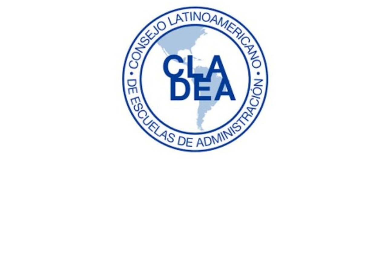 Illustration: Logo des Consejo Latinoamericano de Escuelas de Administración (CLADEA) mit einer Weltkarte im Hintergrund und dem Text 'CLADEA' in der Mitte.