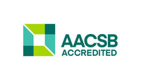 Illustration: Das Bild zeigt das Logo der AACSB mit einem grünen und blauen geometrischen Design links und dem Text 'AACSB ACCREDITED' rechts.