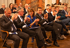Quelle: Universität Hohenheim | Fakultät WiSo Quelle: Universität Hohenheim | Fakultät WiSo